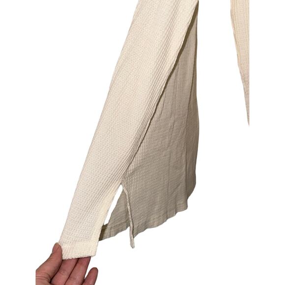 NWT t.la Long Sleeve Waffle Knit Thermal Keyhole Size Small Cream Anthropologie - Picture 5 of 6